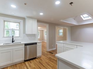 53 Hampden Dr, Norwood, MA 02062