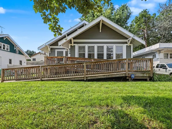 909 Arthur Ave, Des Moines, IA 50316