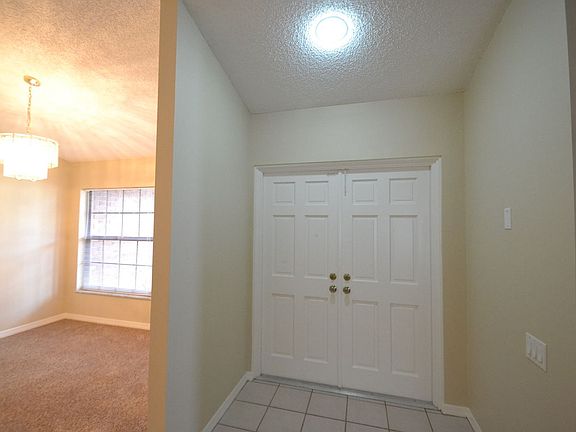 4th image of 1704 S Golfview Dr