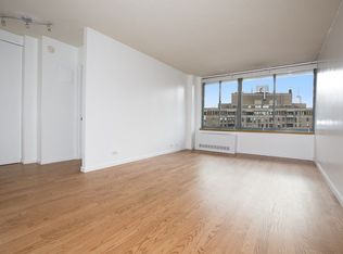 22-26 W 15th St APT 8A, New York, NY 10011