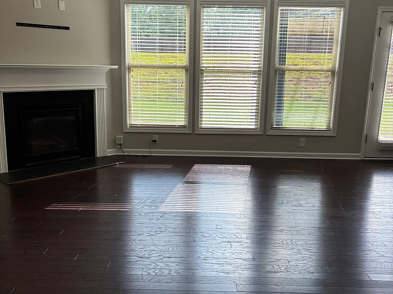 1335 Hampton Oaks Dr — Photo 10