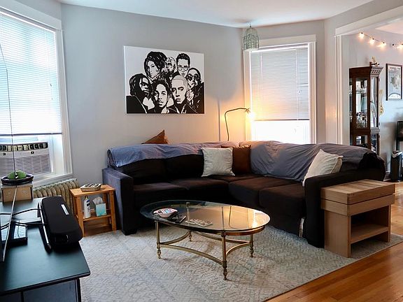 3rd image of 4045 N Leclaire Ave #2
