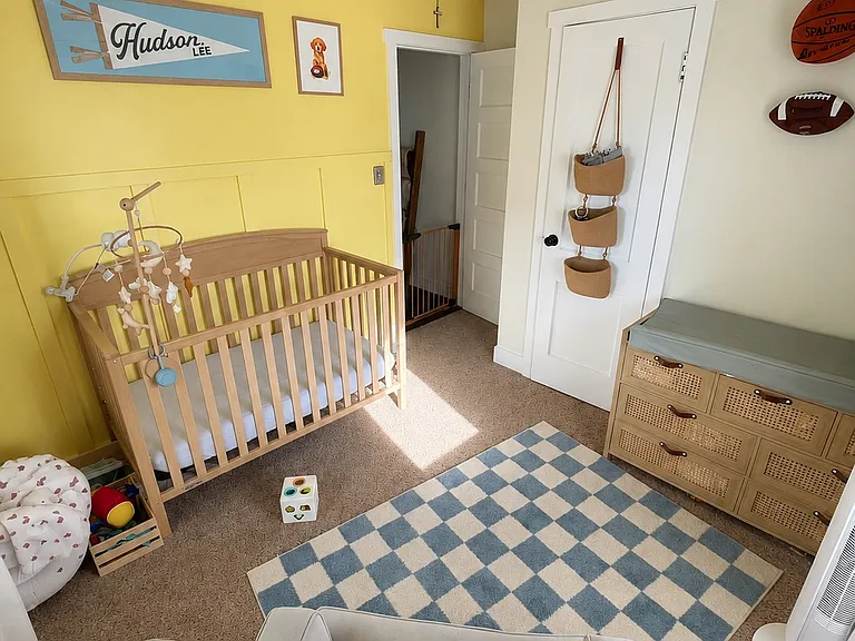 2052 N Auburn St — Photo 6