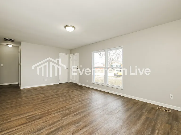 511 Unger Ave — Photo 6