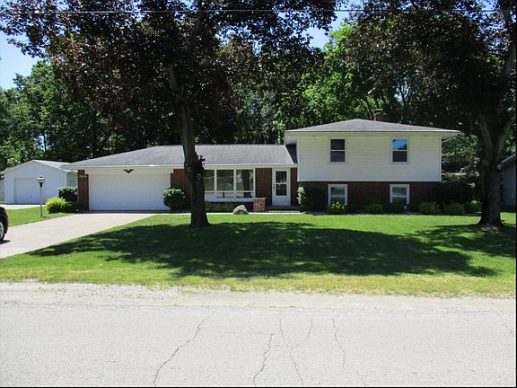4th image of 25676 Lake Dr