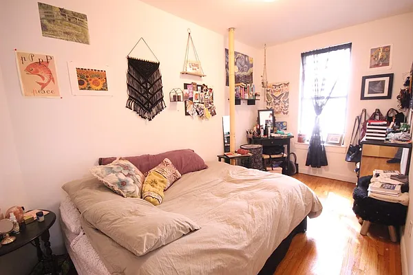 Rented by Dynamik Realty | media 17