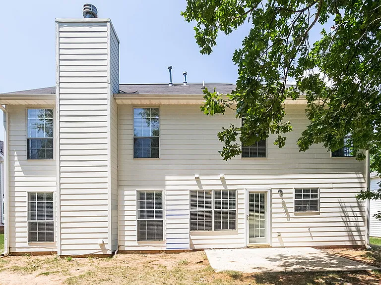 724 Mesa Rd — Photo 16