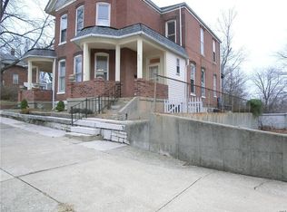 403 Henry St, Alton, IL 62002