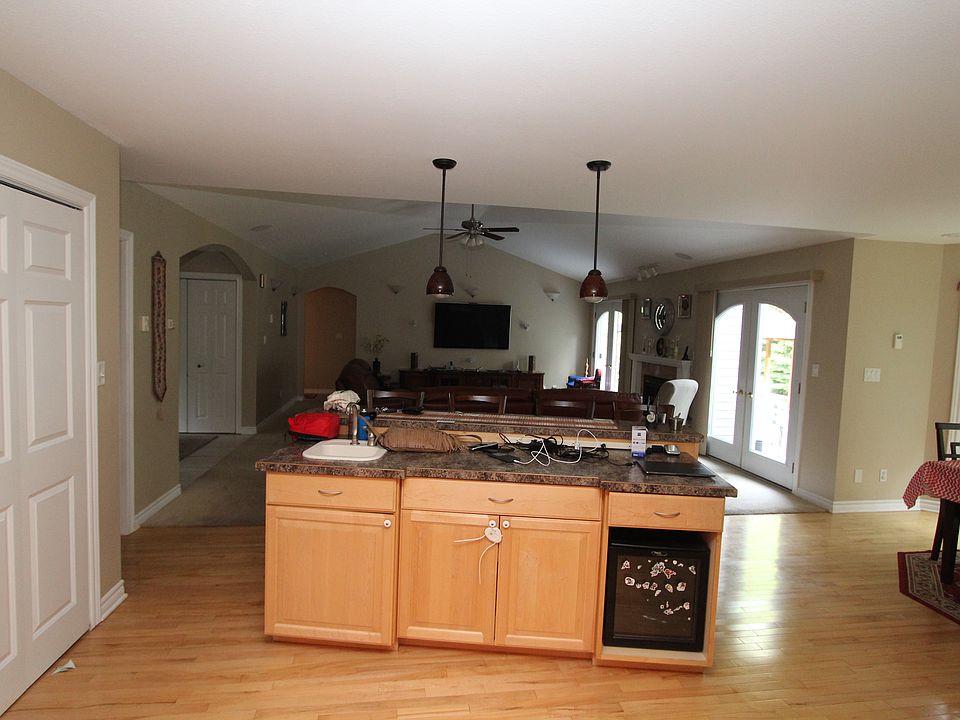 1st image of 3257 South Dr
