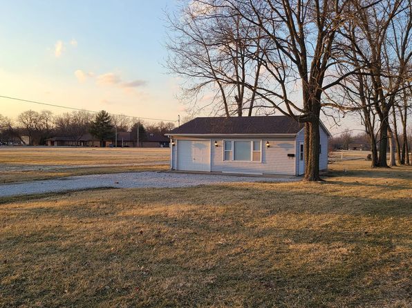 244 E Woodland Ln