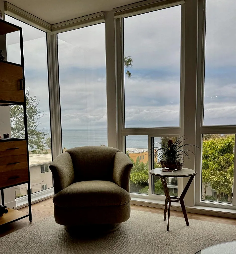 2 bed, 1223 sqft, $13,750 — Photo 4