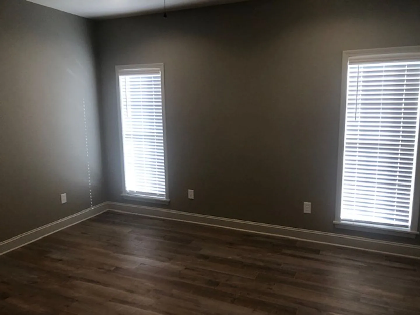 1376 W Jackson Street — Photo 4