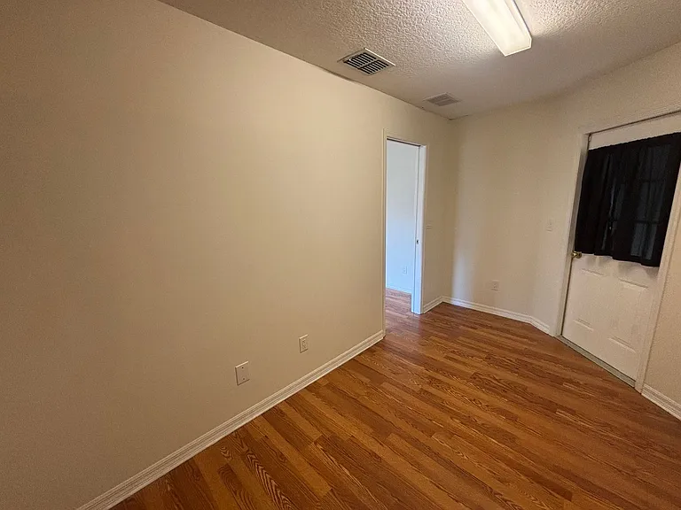 11435 SW 140th Ave — Photo 22