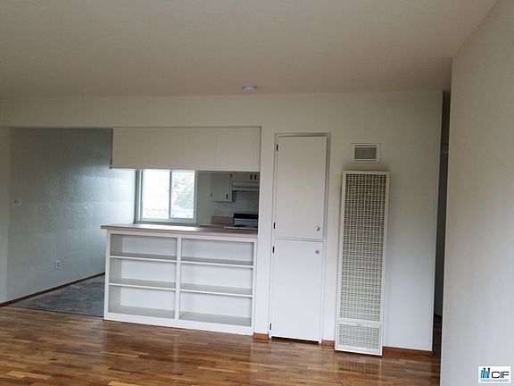 2nd image of 132 6th Ave APT 6
