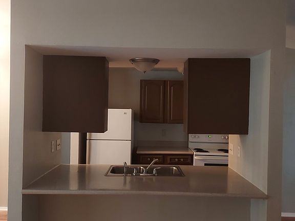 4th image of 7836 Ivy Hollow Dr