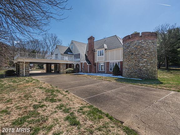 3rd image of 10616 Barn Wood Ln