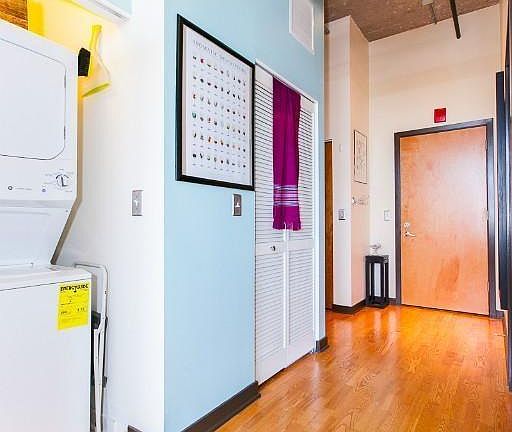 2nd image of 3961 W Belmont Ave #343