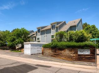 2001 S Worchester Way, Aurora, CO 80014
