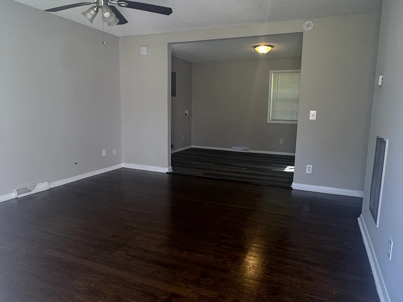 3 bed, 1.5 bath, 988 sqft, $1,950 — Photo 2