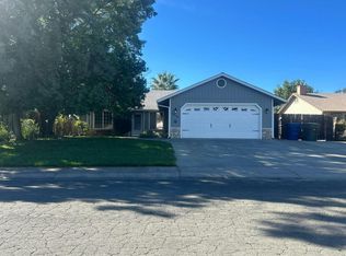 1914 Airstrip Rd, Redding, CA 96003