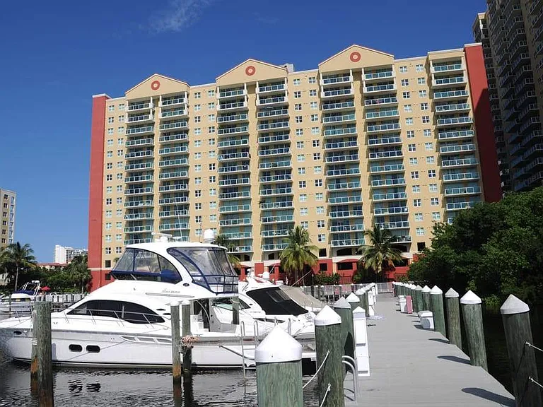 16909 N Bay Rd #1442 — Photo 14