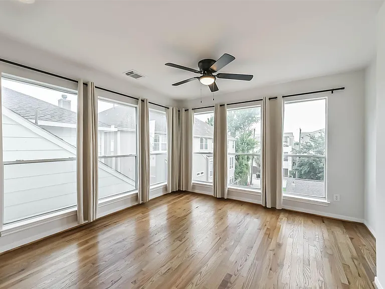 5432 Venice St — Photo 21