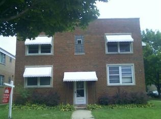 8201 Keating Ave APT 2, Skokie, IL 60076