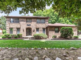 41294 Marks Dr, Novi, MI 48375