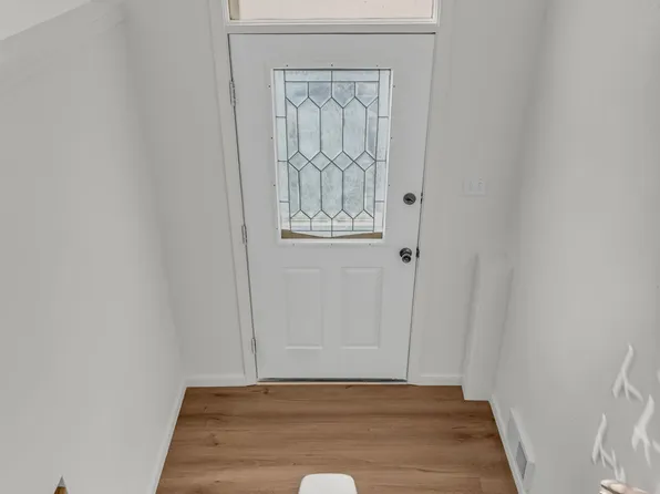 3112 SW Grand Ct, Topeka, KS 66614