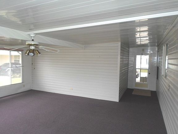 2nd image of 496 La Coquina