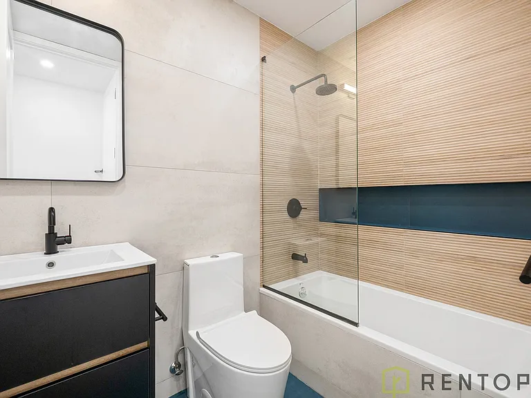 190 Ainslie St #3B — Photo 6