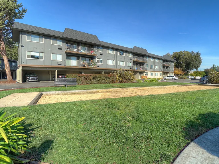 234 Escuela Ave — Photo 16