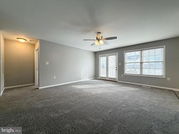 5th image of 90 Peter Rabbit Dr