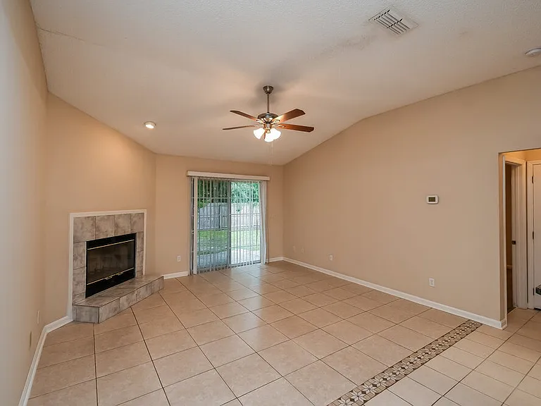 7835 Longhorn Cir E — Photo 6