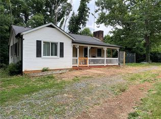 6521 Fisher Rd, Tobaccoville, NC 27050