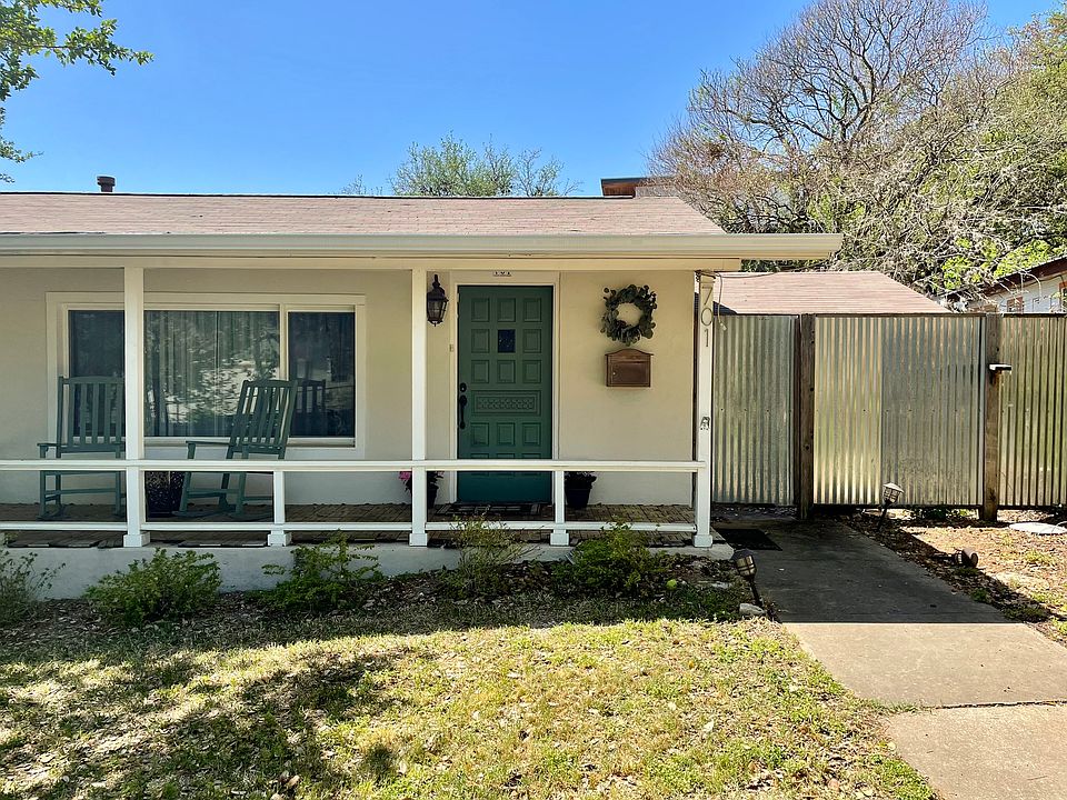 Welcome to 701 Herndon Lane, in the heart of 78704!