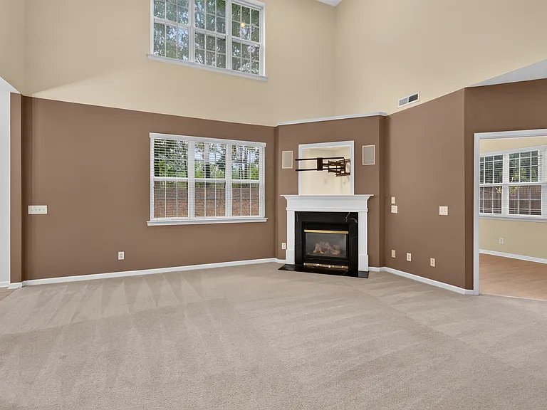 17222 Westmill Ln — Photo 28