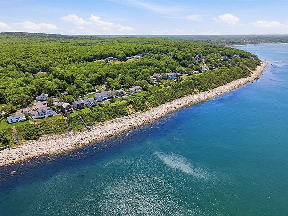 5th image of 190 Bay Shore Dr