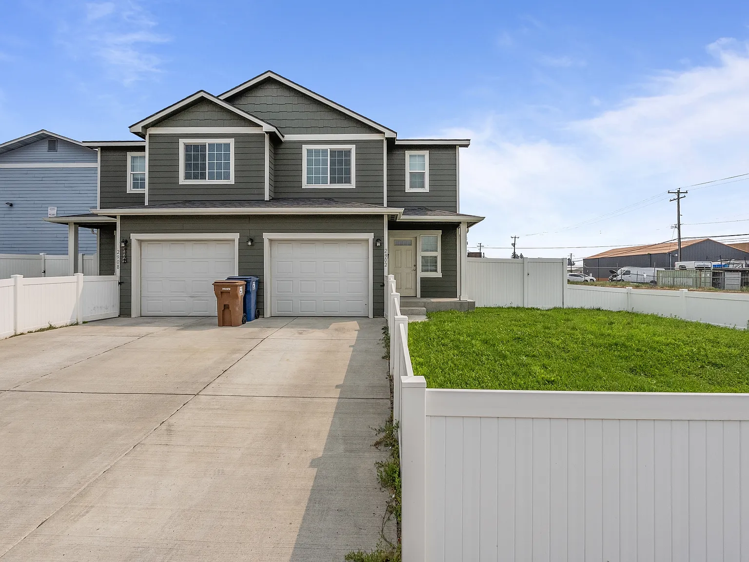 2902 N Hogan St — Photo 3