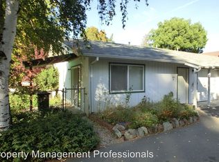 214 Oak St APT A, Rogue River, OR 97537
