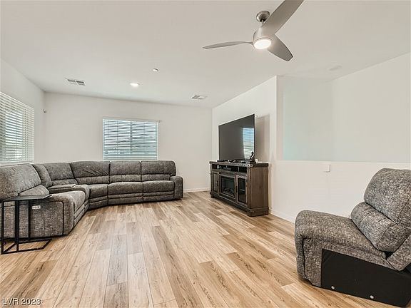 2nd image of 5730 Sky Pointe Dr #180