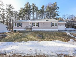 223 Tucker Dr, Hopkinton, NH 03229