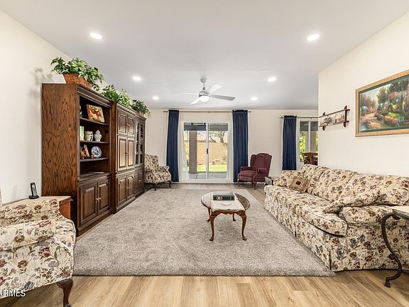 5th image of 10008 N 44TH Drive