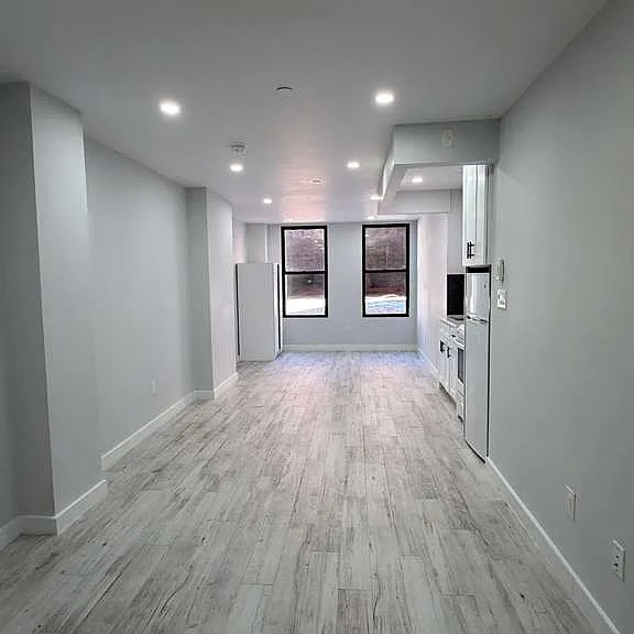 346 Shepherd Ave #3 — Photo 3