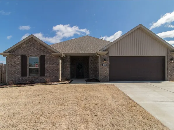 202 S Nightfall Ave, Farmington, AR 72730