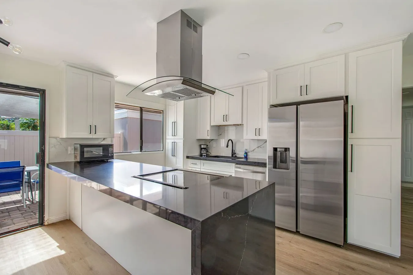 3 bed, 1240 sqft, $7,500 — Photo 3