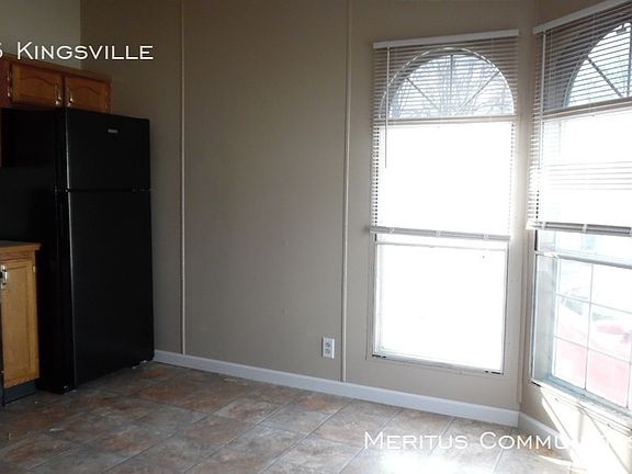 3rd image of 6545 Kingsville Dr