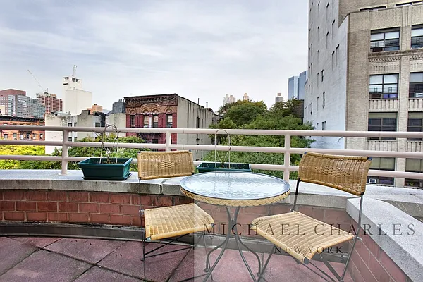 Rented by Michael Charles New York | media 6