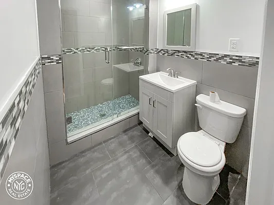 Rented by MySpaceNYC | media 22