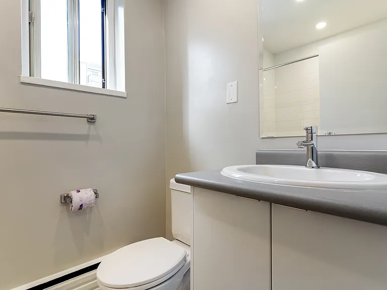 831 Kennedy Rd — Photo 17